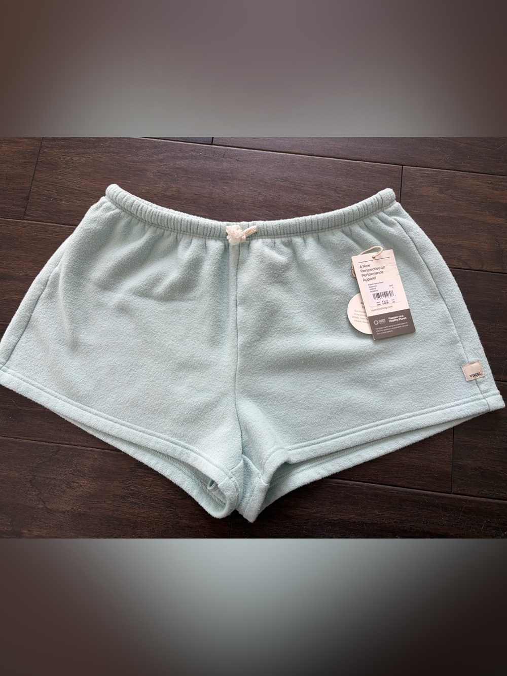 Vuori Beach Fleece Shorts - Spearmint - Size Small